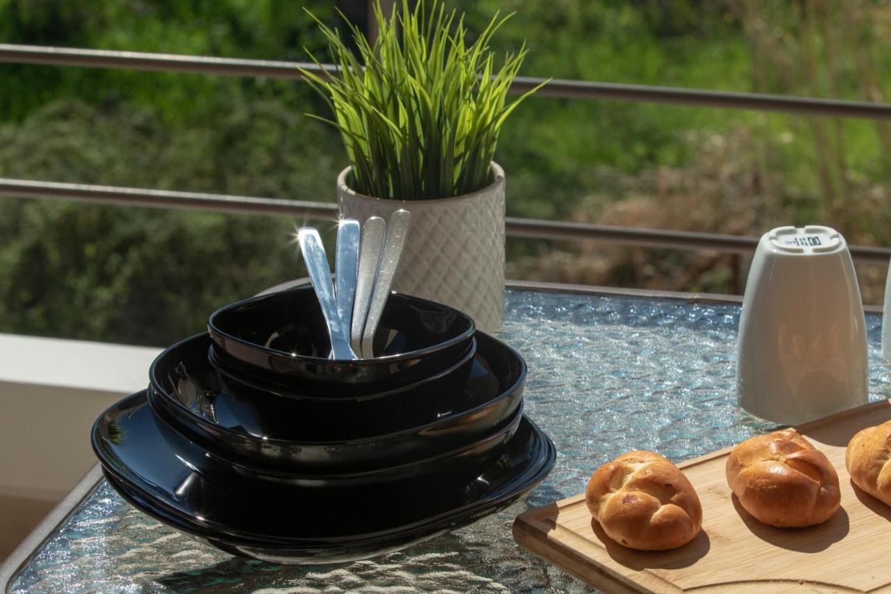 Amelie'S Luxe Apartments Kalligoni エクステリア 写真