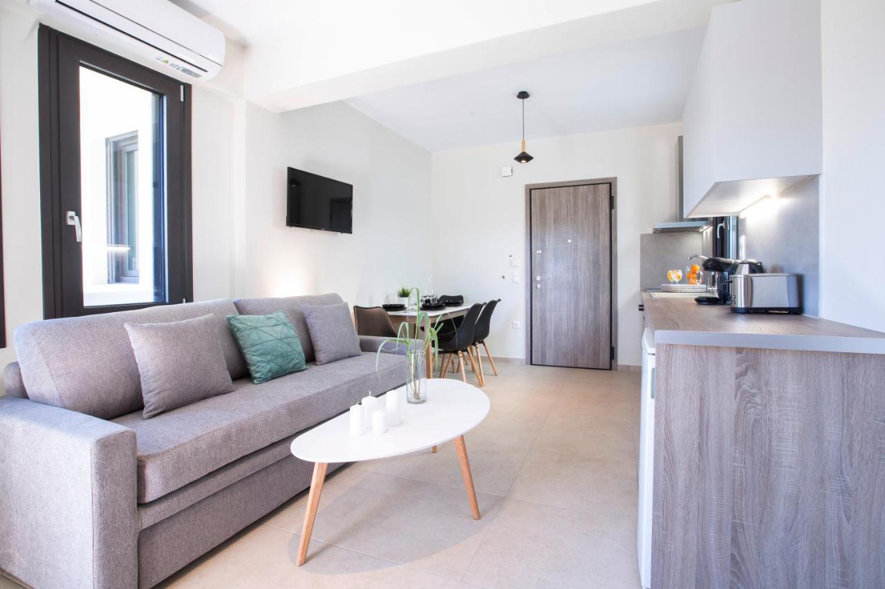 Amelie'S Luxe Apartments Kalligoni エクステリア 写真