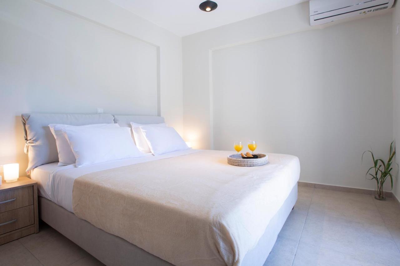 Amelie'S Luxe Apartments Kalligoni エクステリア 写真