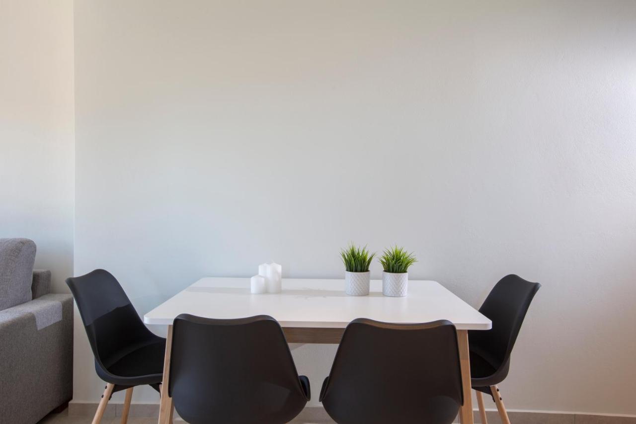 Amelie'S Luxe Apartments Kalligoni エクステリア 写真