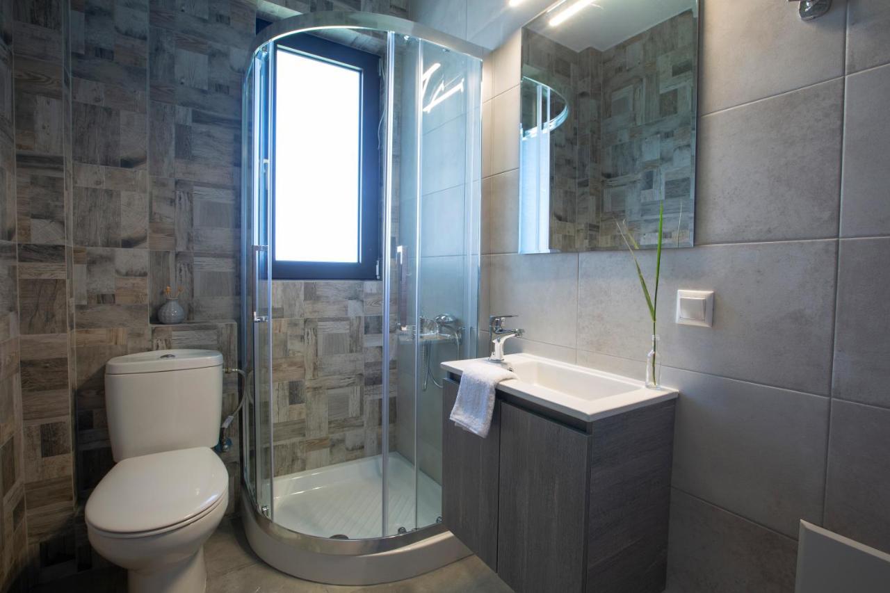 Amelie'S Luxe Apartments Kalligoni エクステリア 写真