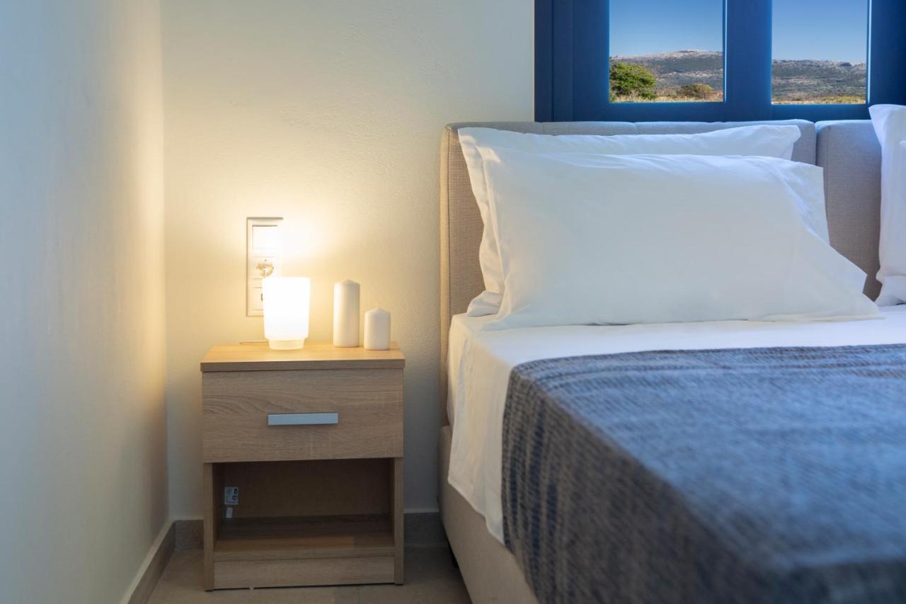 Amelie'S Luxe Apartments Kalligoni エクステリア 写真