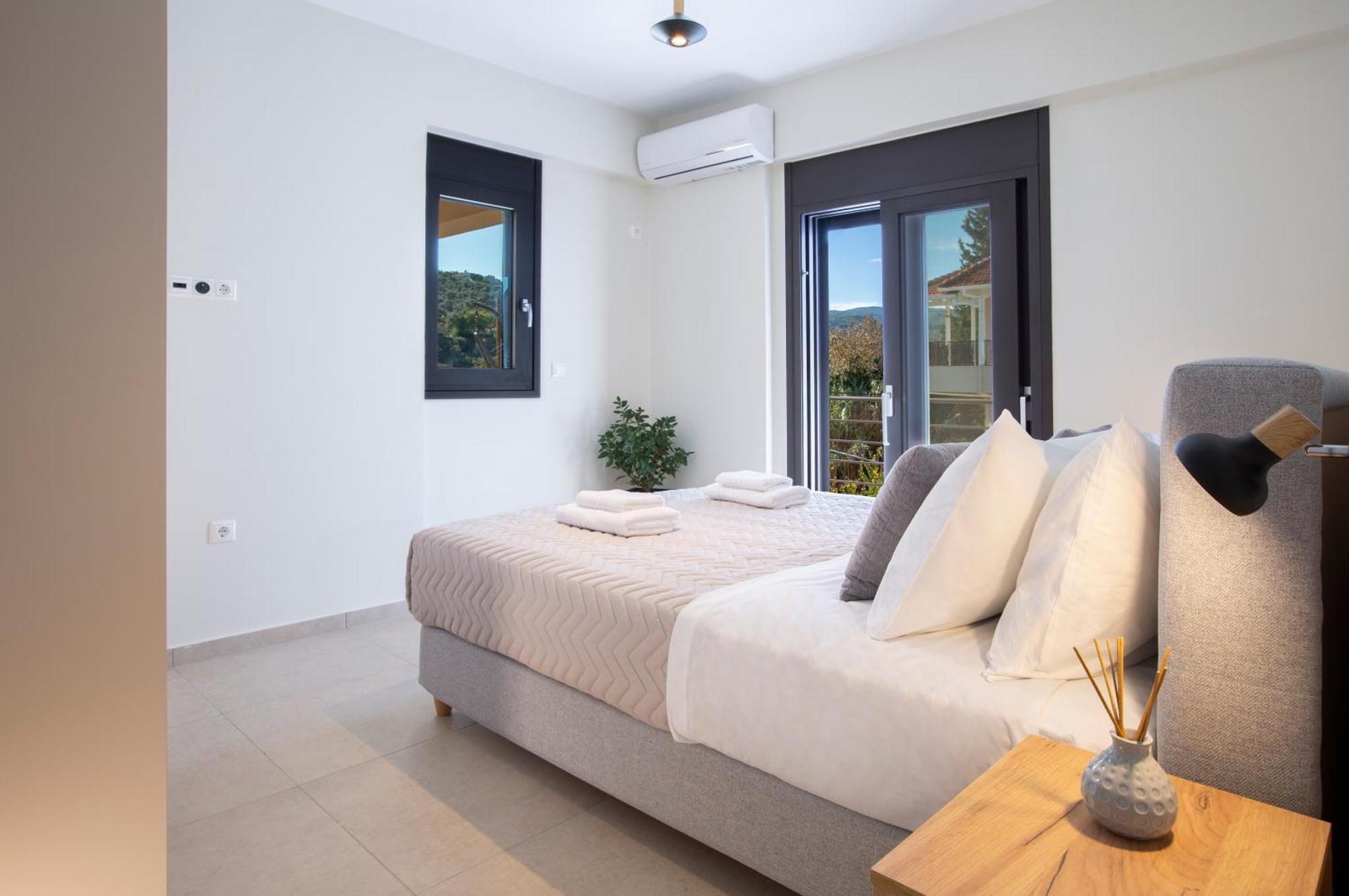 Amelie'S Luxe Apartments Kalligoni エクステリア 写真
